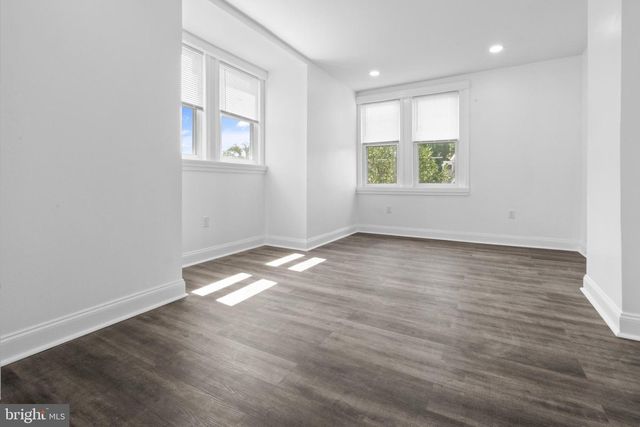302 W EARLHAM TER, Philadelphia, PA 19144