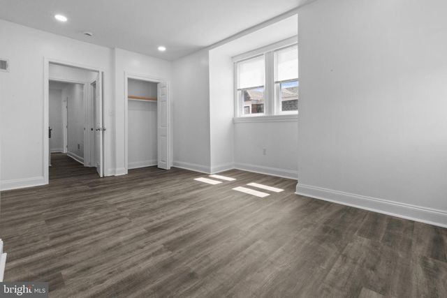 302 W EARLHAM TER, Philadelphia, PA 19144