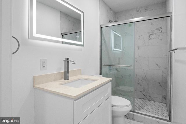 302 W EARLHAM TER, Philadelphia, PA 19144