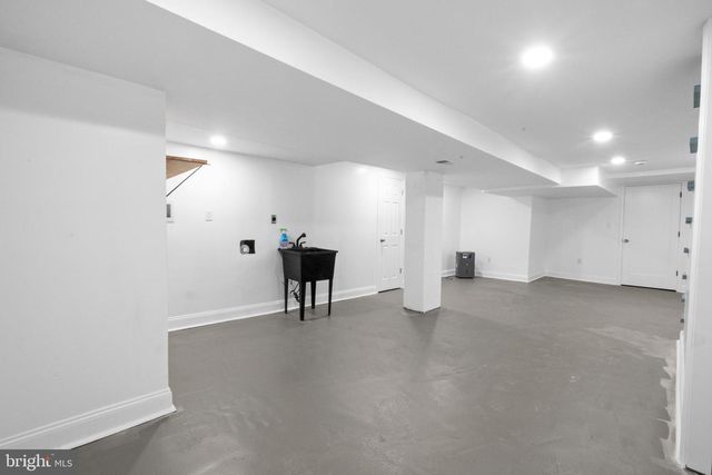 302 W EARLHAM TER, Philadelphia, PA 19144