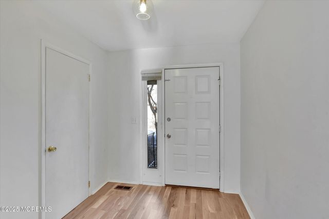 15 Pimlico, West Long Branch, NJ 07764