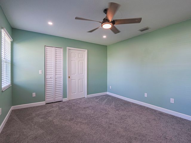 756 18th Place SW, Vero Beach, FL 32962