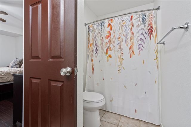 2793 N Raintree Drive, Fayetteville, AR 72703