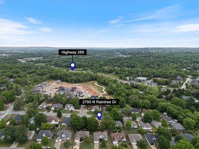 2793 N Raintree Drive, Fayetteville, AR 72703