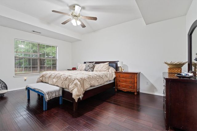 2793 N Raintree Drive, Fayetteville, AR 72703