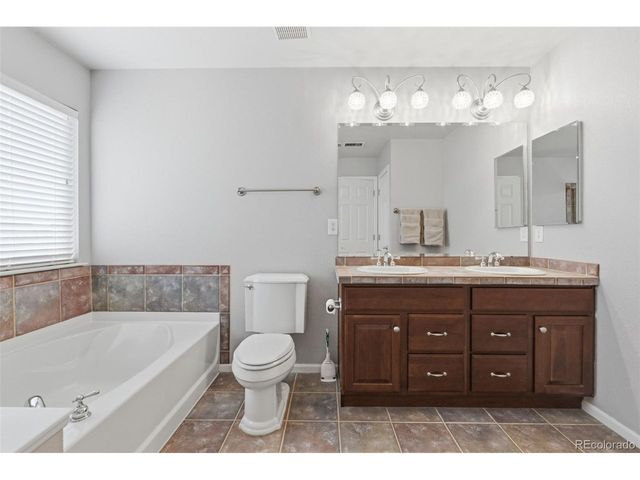 875 Lehigh Cir, Erie, CO 80516