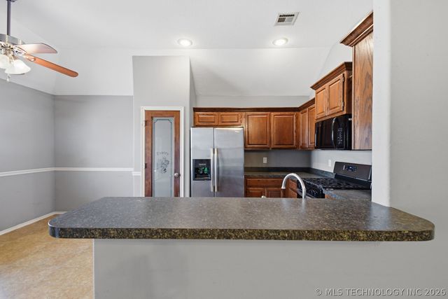 21195 E 39th Street S, Broken Arrow, OK 74014