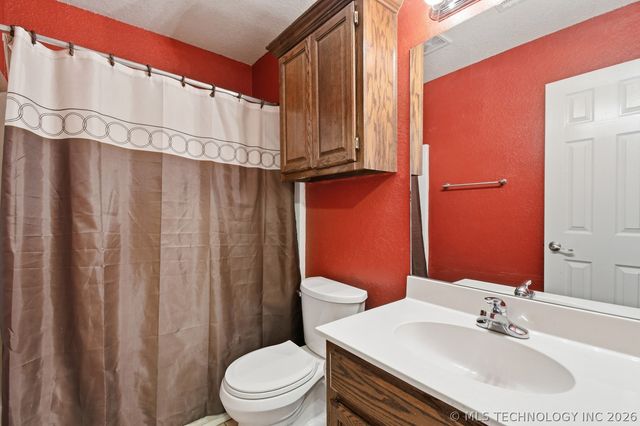 21195 E 39th Street S, Broken Arrow, OK 74014