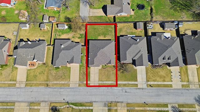 21195 E 39th Street S, Broken Arrow, OK 74014