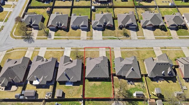 21195 E 39th Street S, Broken Arrow, OK 74014