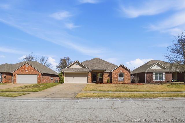 21195 E 39th Street S, Broken Arrow, OK 74014