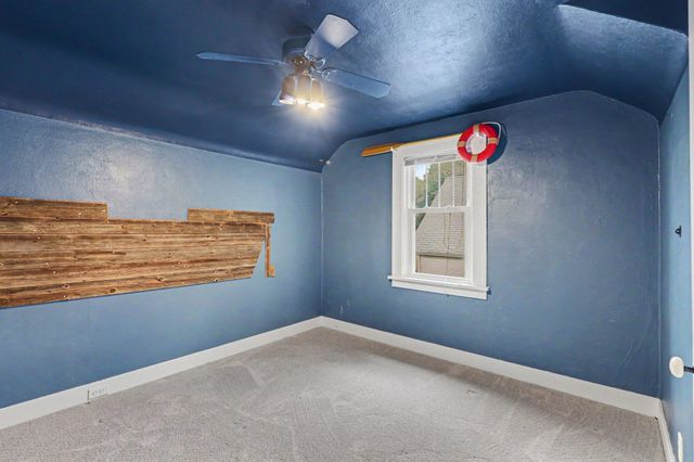 293 W 20th Street, Holland, MI 49423