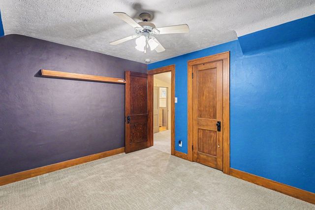 293 W 20th Street, Holland, MI 49423