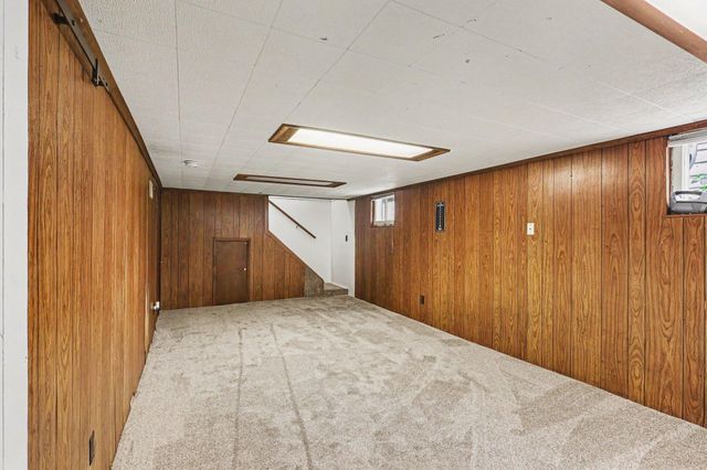 293 W 20th Street, Holland, MI 49423