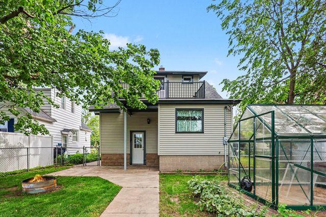 293 W 20th Street, Holland, MI 49423