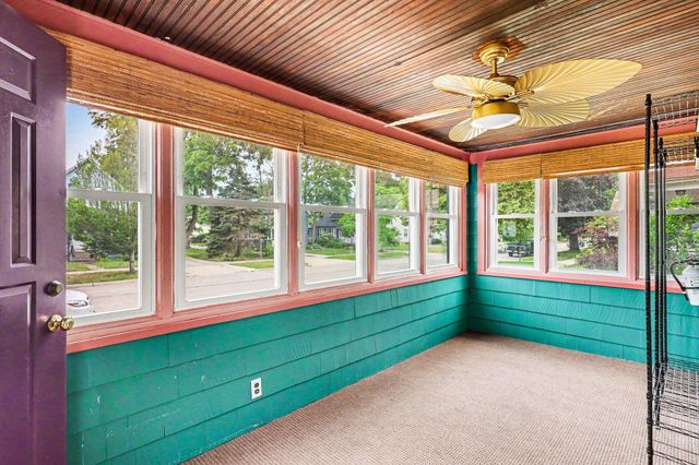 293 W 20th Street, Holland, MI 49423