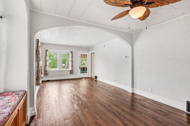 293 W 20th Street, Holland, MI 49423