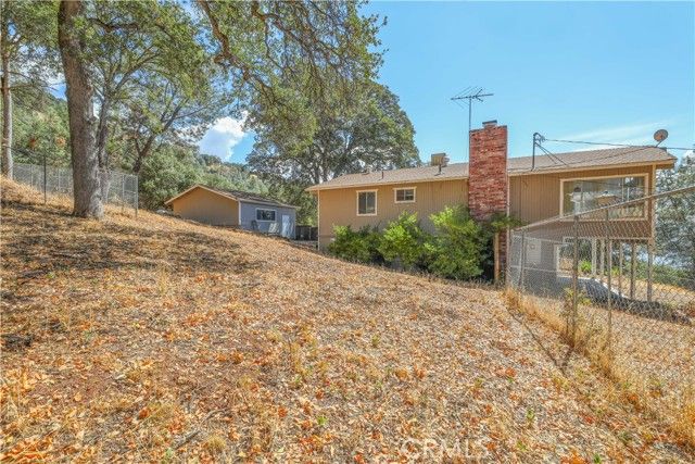 9085 Leila Dr, Glenhaven, CA 95443