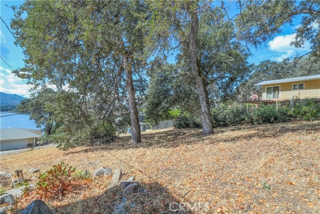 9085 Leila Dr, Glenhaven, CA 95443