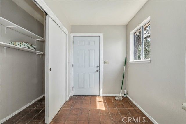 9085 Leila Dr, Glenhaven, CA 95443