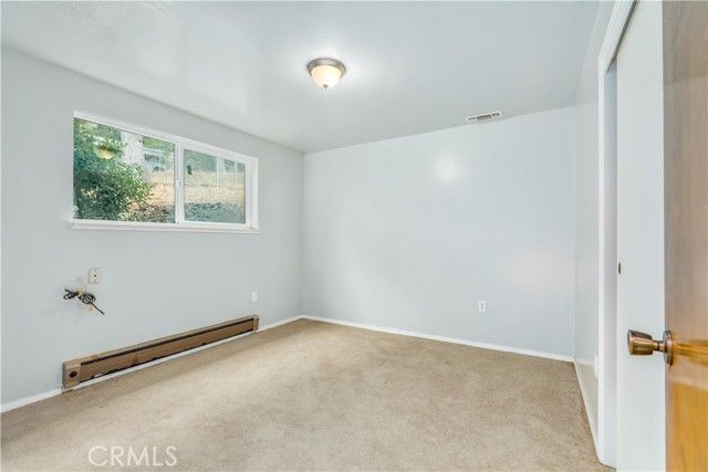 9085 Leila Dr, Glenhaven, CA 95443