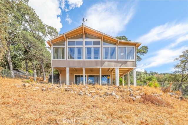 9085 Leila Dr, Glenhaven, CA 95443