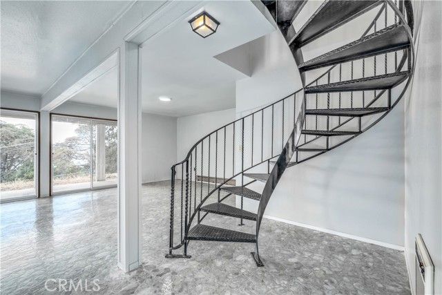 9085 Leila Dr, Glenhaven, CA 95443