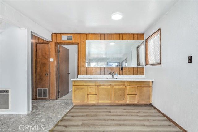 9085 Leila Dr, Glenhaven, CA 95443