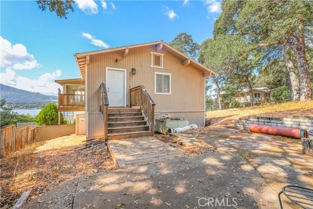 9085 Leila Dr, Glenhaven, CA 95443