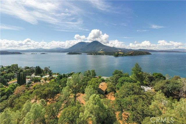 9085 Leila Dr, Glenhaven, CA 95443