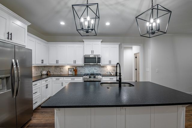 104 Georgetown Avenue, Enterprise, AL 36330