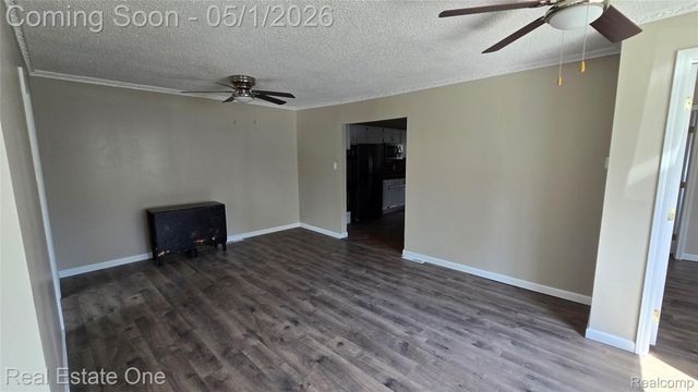 3148 Woodlawn Street, Commerce Charter Township, MI 48390