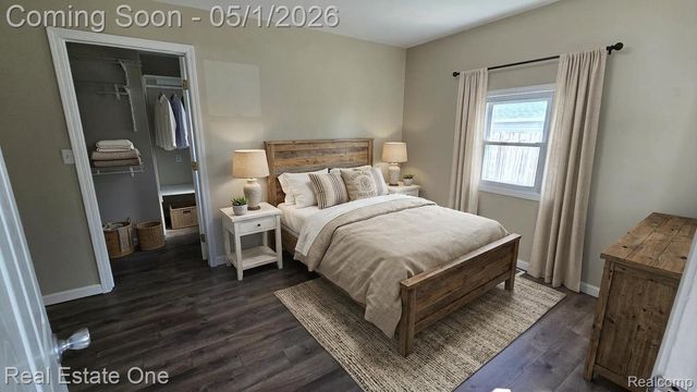 3148 Woodlawn Street, Commerce Charter Township, MI 48390