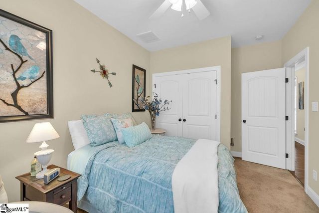 202 N Links Crossing, Ninety Six, SC 29666