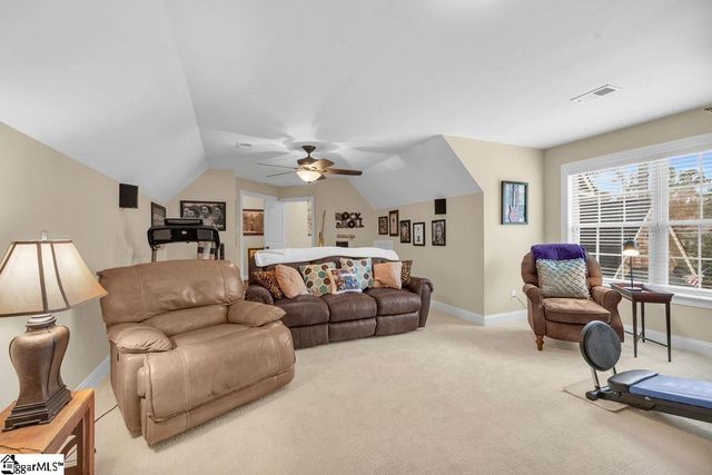 202 N Links Crossing, Ninety Six, SC 29666