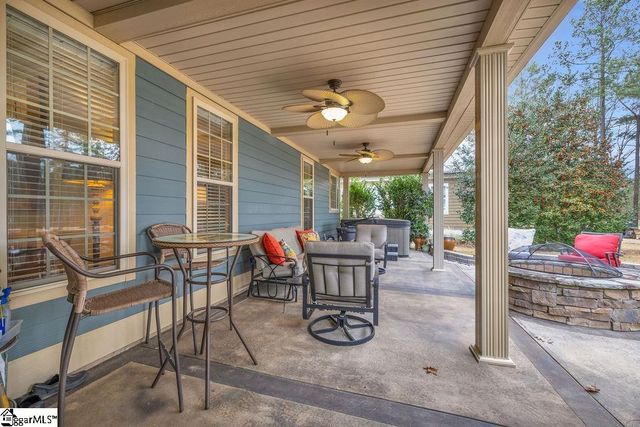 202 N Links Crossing, Ninety Six, SC 29666