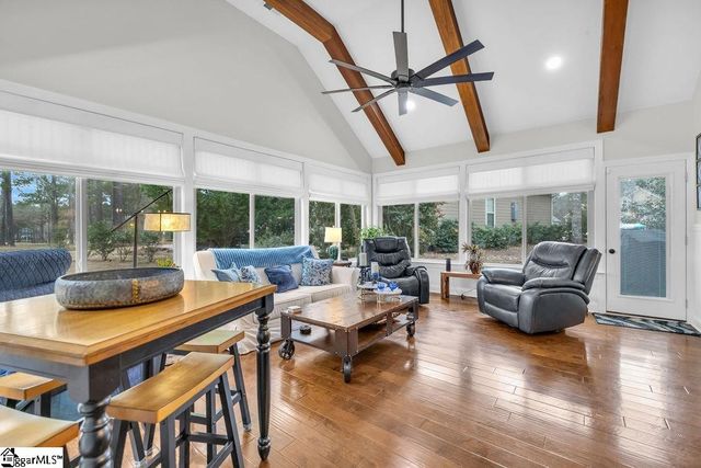 202 N Links Crossing, Ninety Six, SC 29666