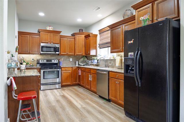 1540 Coopers Cove Cove, Fayetteville, AR 72701