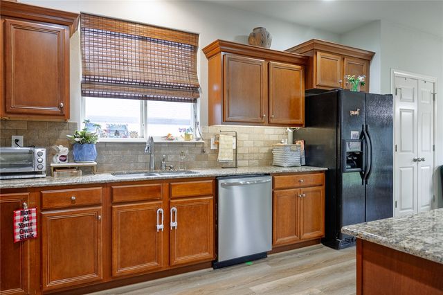 1540 Coopers Cove Cove, Fayetteville, AR 72701