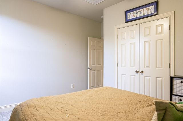 1540 Coopers Cove Cove, Fayetteville, AR 72701