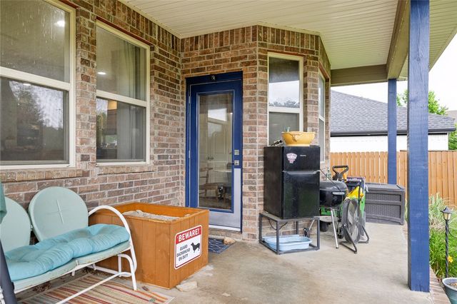 1540 Coopers Cove Cove, Fayetteville, AR 72701