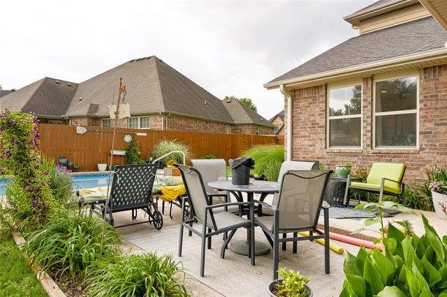 1540 Coopers Cove Cove, Fayetteville, AR 72701