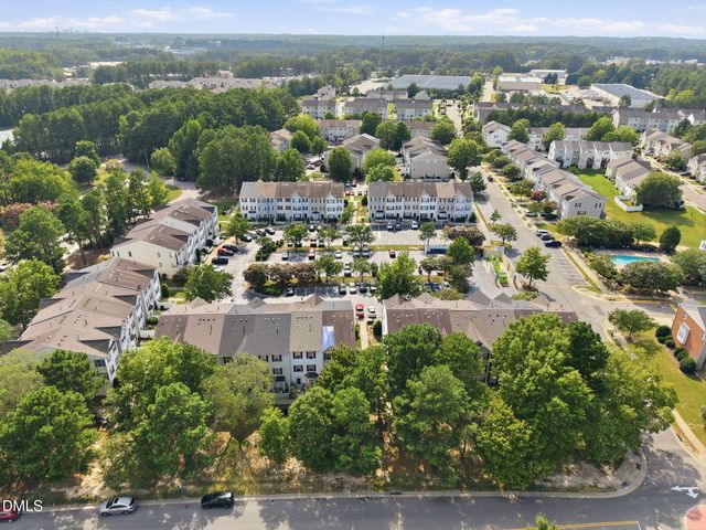 8640 Neuse Landing Lane 107, Raleigh, NC 27616