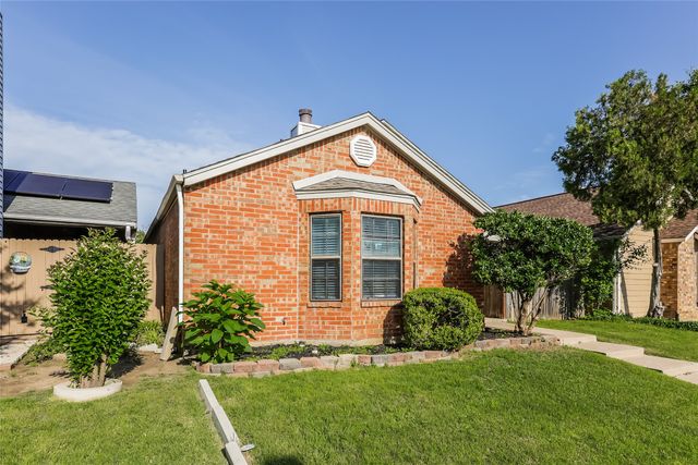 2805 Bridge Lake Drive, Irving, TX 75060