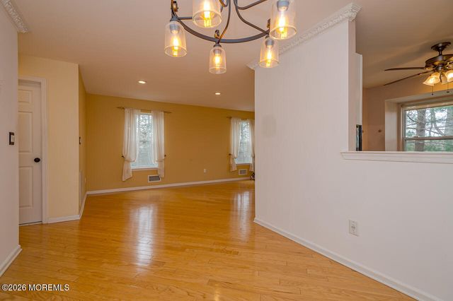 128 Heron Court, Manalapan, NJ 07726