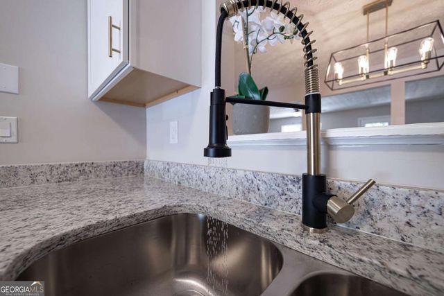 3017 Waldrop Circle, Decatur, GA 30034