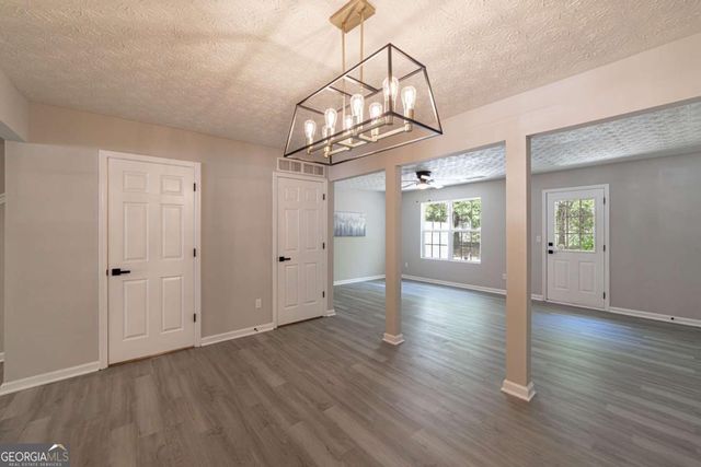 3017 Waldrop Circle, Decatur, GA 30034