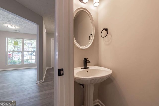 3017 Waldrop Circle, Decatur, GA 30034