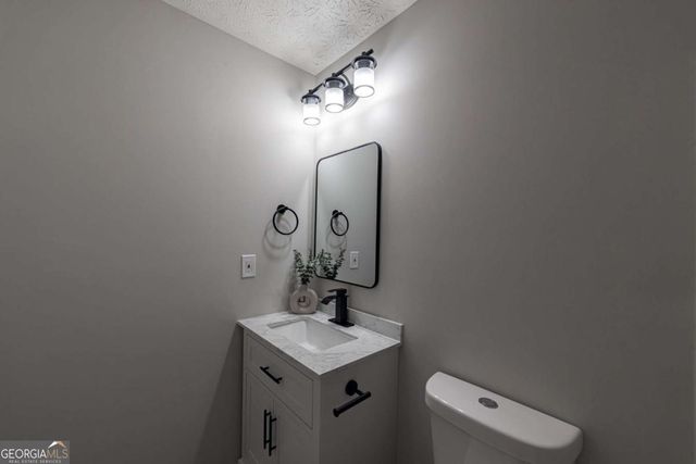 3017 Waldrop Circle, Decatur, GA 30034