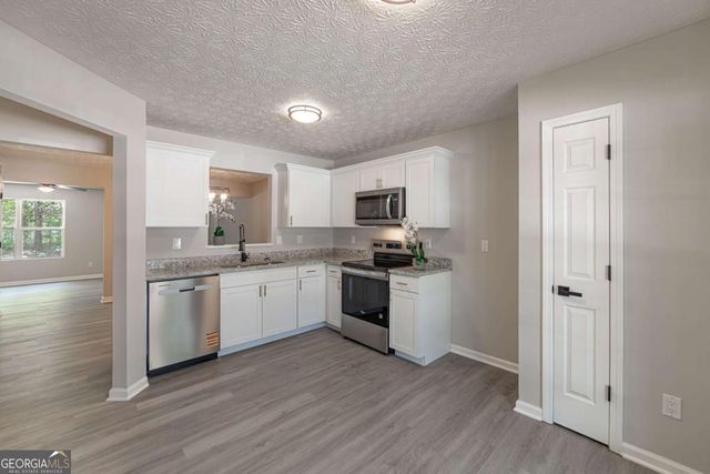 3017 Waldrop Circle, Decatur, GA 30034